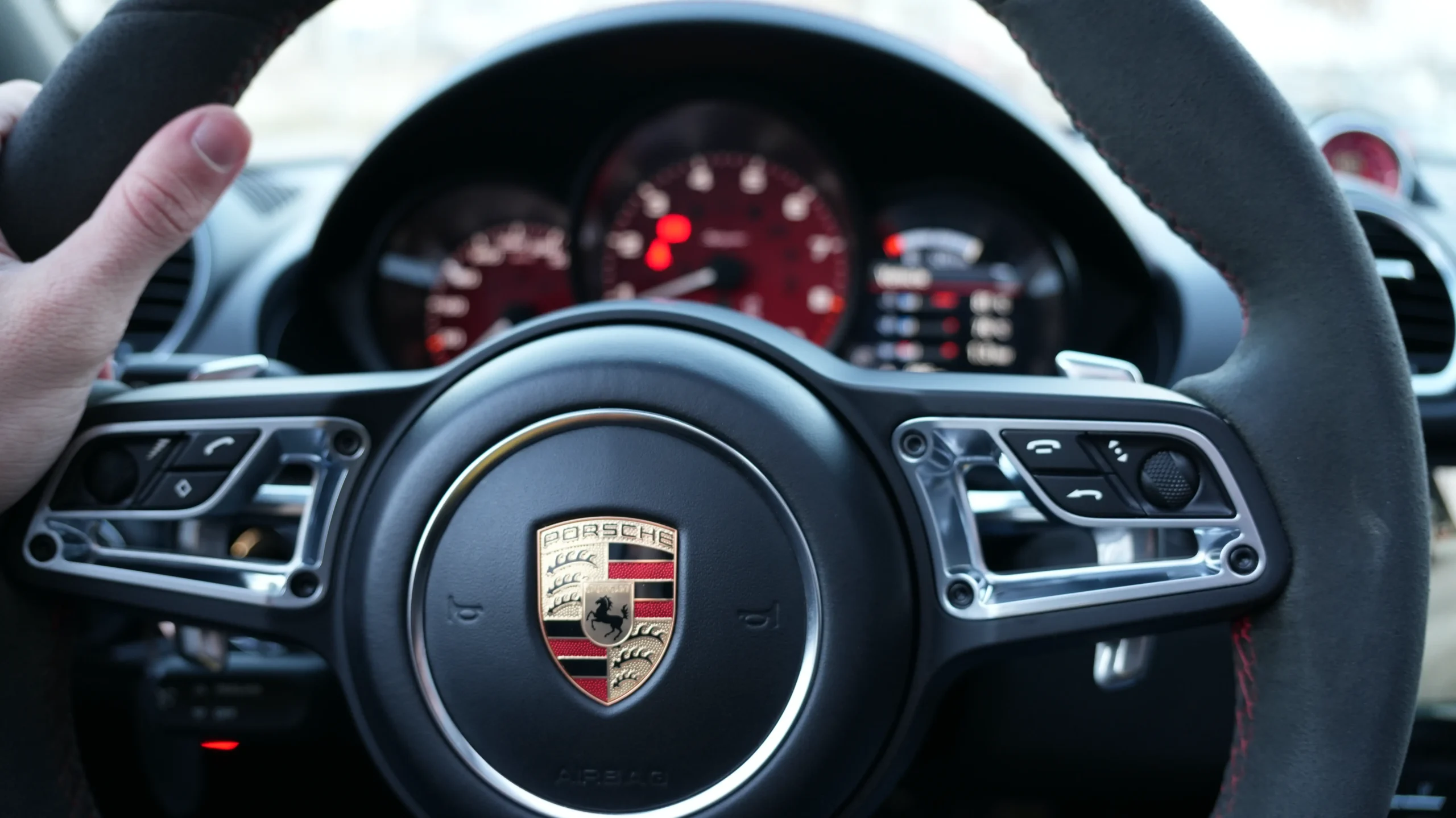 Najem Porsche 718 